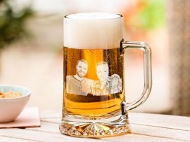 
Chope à bière gravé