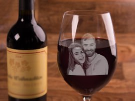 Verre à vin gravé