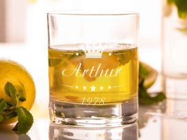 Verre à boire gravé