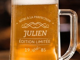 Verre à bière gravé avec texte