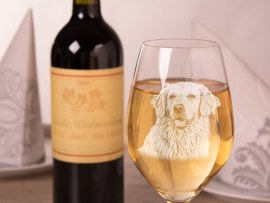 verre à vin avec photogravure chien
