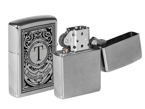 Briquet Zippo avec gravure chrome